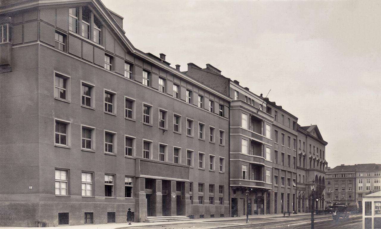 Zvonimirova ulica, kod Klaoničke ulice (današnja Baurerova), oko 1930.-1935. godine